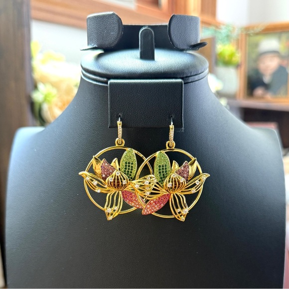 Authentic Unique Nature Inspired Swarovski Flower Earrings New